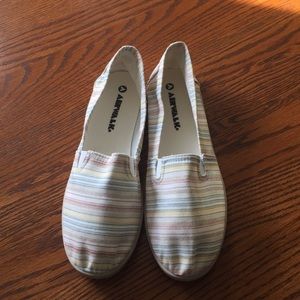 Air walk canvas shoes. Soft colors, stripes